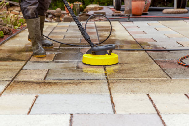 Best Sidewalk and Walkway Cleaning  in Red Oaks Mill, NY